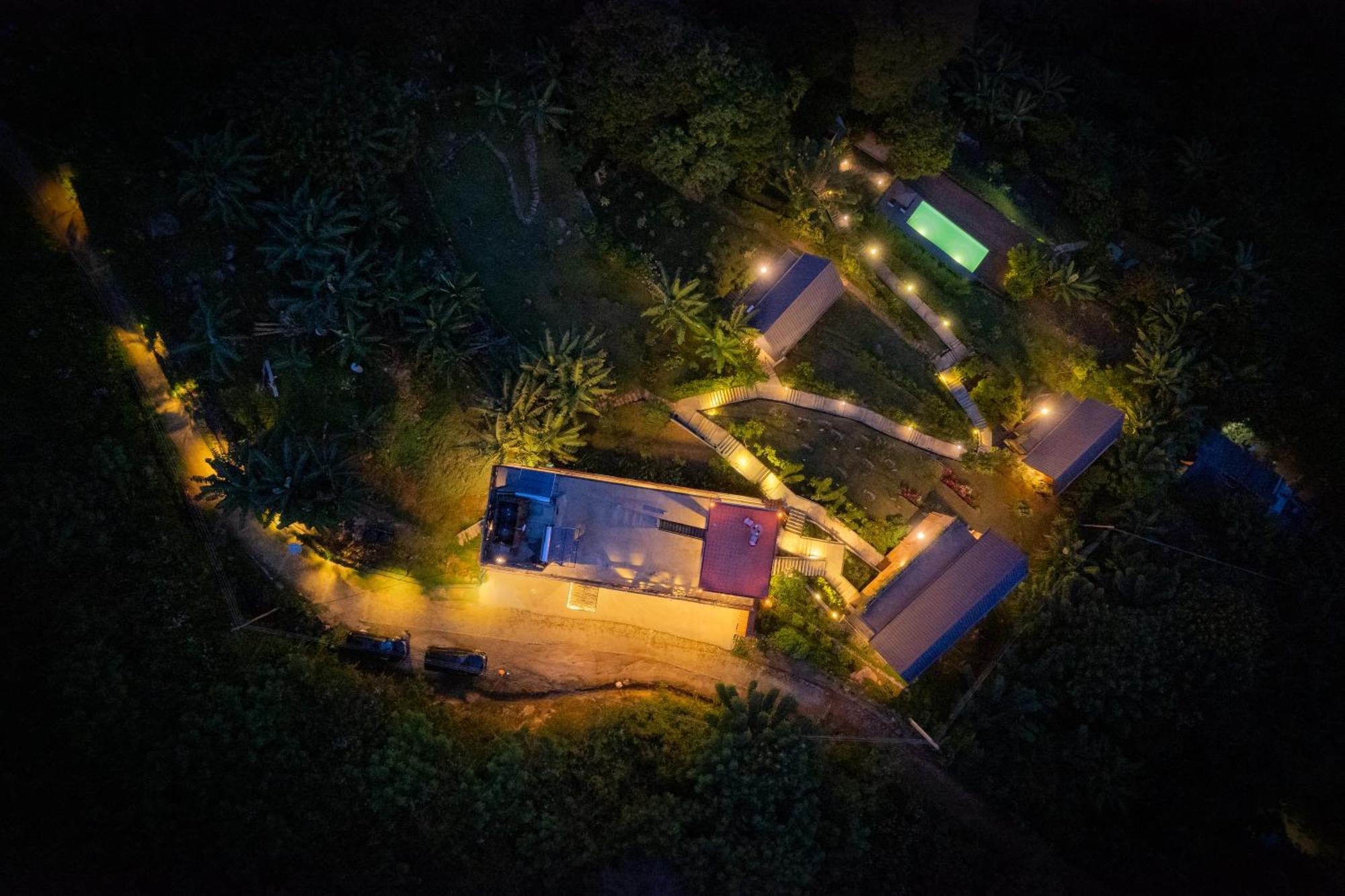 Majentra Ella Hotel Bagian luar foto